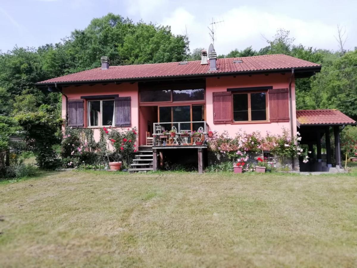 Il Pettirosso Di Giusvalla Exteriör bild